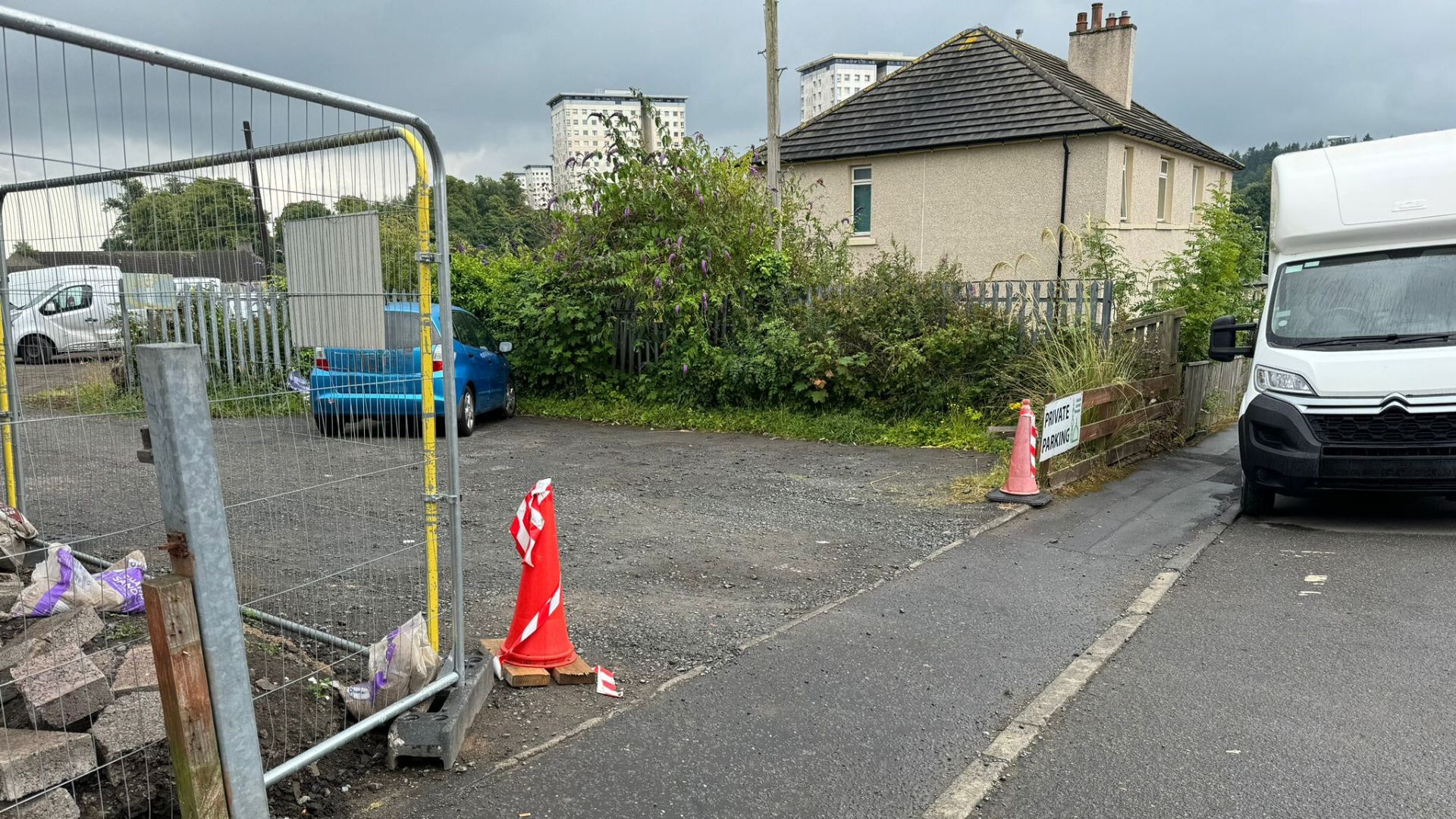 Burnhead Lane, Falkirk – 100 metres from pedestrianised High Street